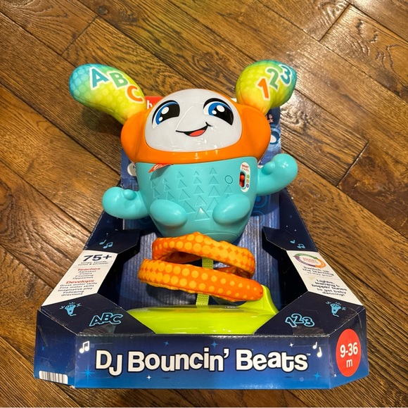 Fisher-Price DJ Bouncin' Beats Toy - Orange and Blue - Picture 1 of 2